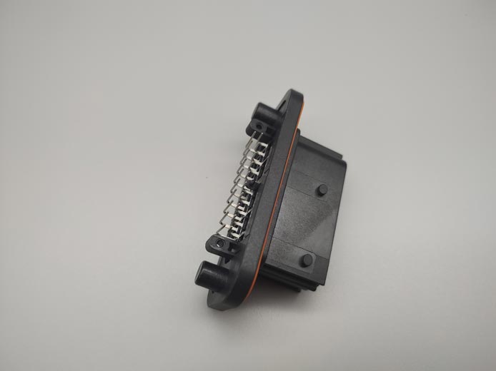 精密塑胶模具的核心与优势？捷辉创高精密塑胶模具为你实现